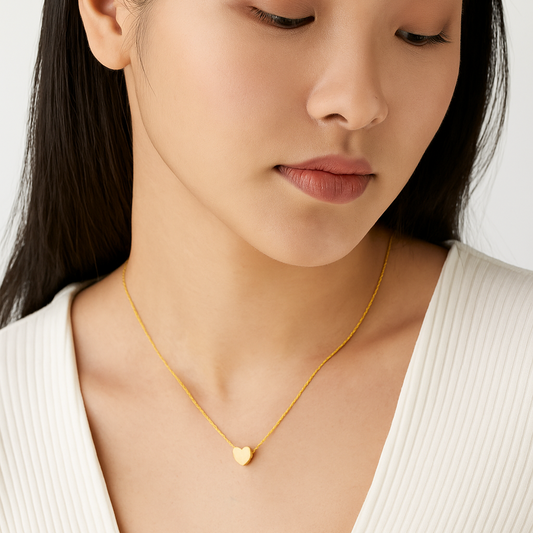 18K Yellow Gold Necklace with Moving Heart