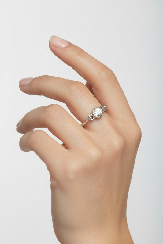 Tiffany Platinum Swan Style Diamond Ring. 0.4ct ,VS F, Resale