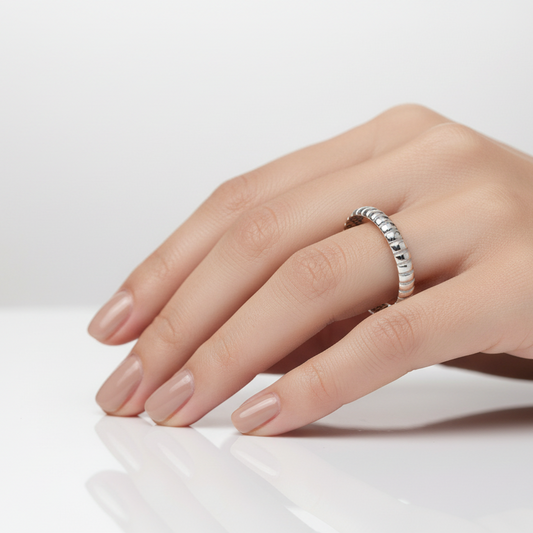 18K White Gold Cable Classic Band.