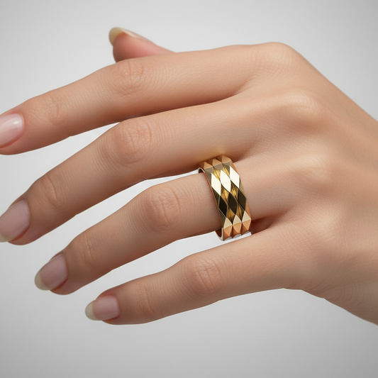 18K Yellow Gold Wide Patterned Band Ring