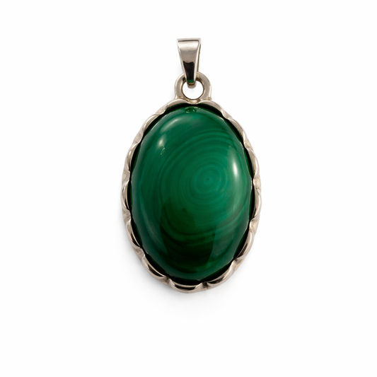 Silver Oval Shape Malachite Pendant 925 Malachite