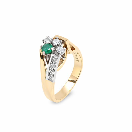Yellow Gold Cocktail Emerald and Diamond Ring. E: Round Shape 0.15ct D: 7, 14k, Round Diamonds TDW: 0.17ct SI GH