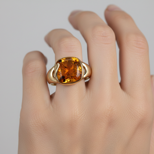 18K Yellow Gold Setting with Natural Amber Ring