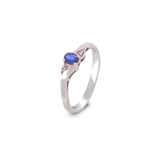 10K White Gold Thin Sapphire and Diamond Ring. S:0.25ct TDW: 0.02ct