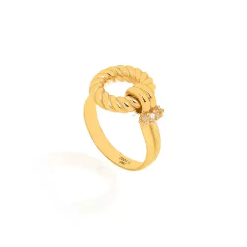 Yellow Gold Ring with one rope style circle  and Cubic Zirconia on the setting ,18k, 4.07, Sizable