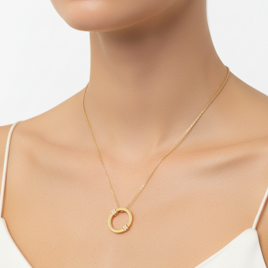 18K Yellow Gold Circle Necklace With Stone 4 gr 18"