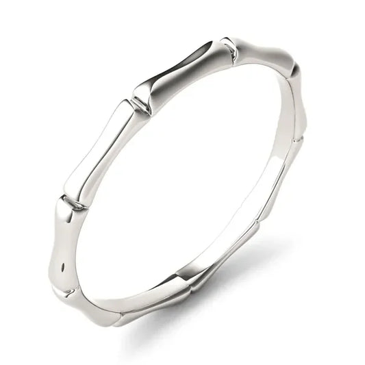 18K White Gold Bamboo Band. 1.7gr
