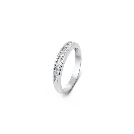 White Gold Diamond Band with 9 Round Diamonds. TDW: 0.27ct SI1-2 GH