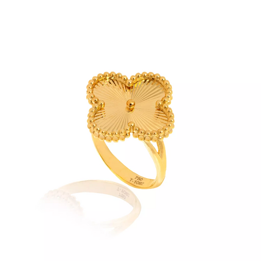 Yellow Gold Clover Shape Ring. 18k, 3.56gr