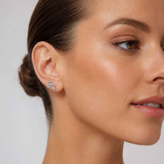 14K White Gold Zigzag style Diamond Earring