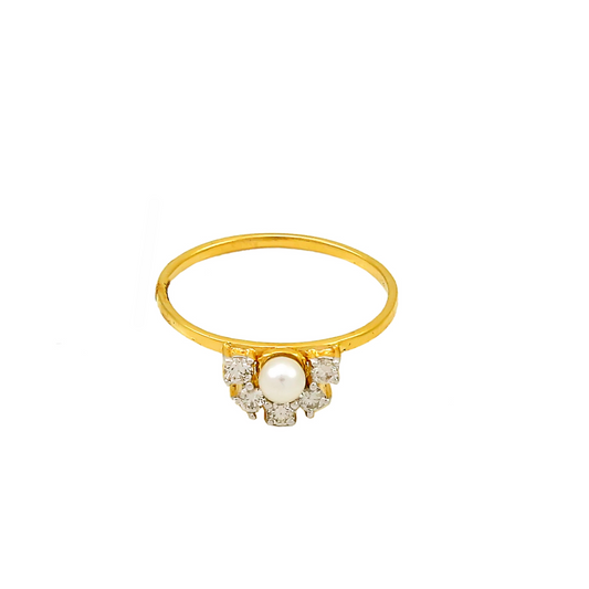 Regal Pearl and Diamond Crown Ring in Yellow Gold, 14k TDW:0.2ct