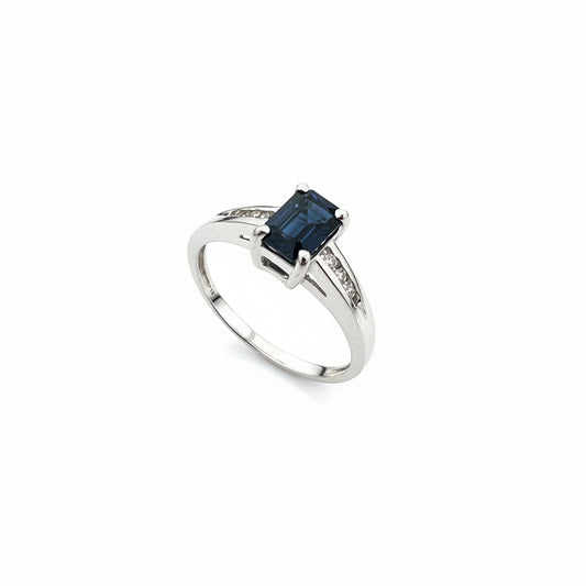 10K White Gold Emerald Cut Sapphire with Diamond Ring, S:0.72ct