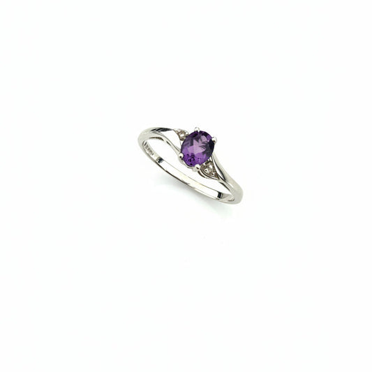 10K White Gold Oval Cut Amethyst with Diamond Ring