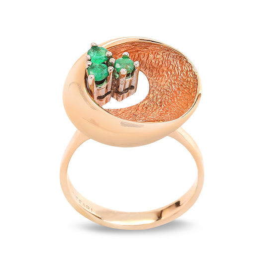 Yellow Gold Bowl Shape Emerald Ring. 14k, E.09CT