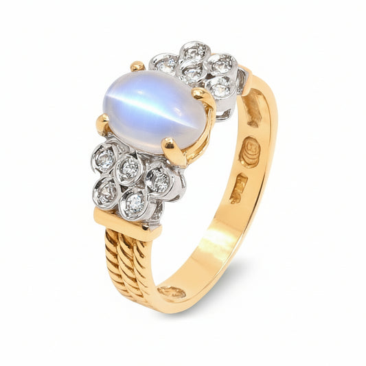 Yellow Gold Moon Stone and Diamond Ring. 14k , M: 1.06ct TDW: 0.15ct