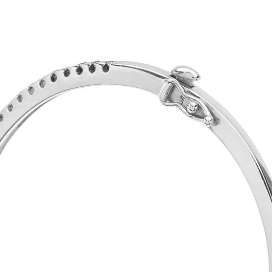 White Gold Bangel Bracelet setting with 29 round diamonds ,14k, TDW:0.72ct  SI H