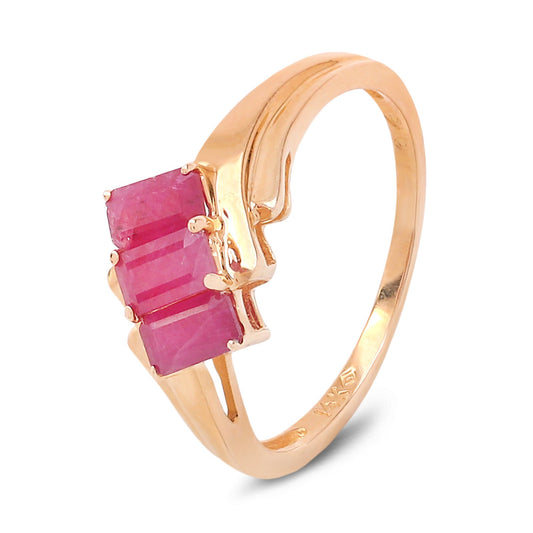 Yellow Gold Ring setting with Three emerald cut Rubies, Total: 0.9ct, 14k