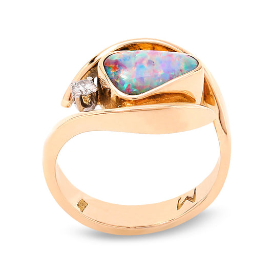 Yellow Gold Synthetic Triangular Shape Opal with Diamond Ring, 18k, TDW: 0.05ct