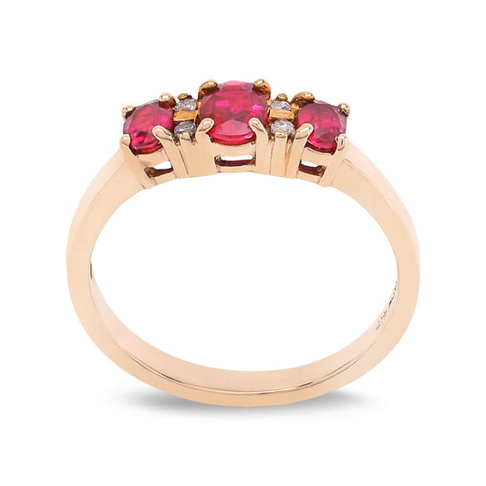 Yellow Gold Three Rubies with Diamond Ring, 10k, R : 0.87ct, TDW: 0.028ct