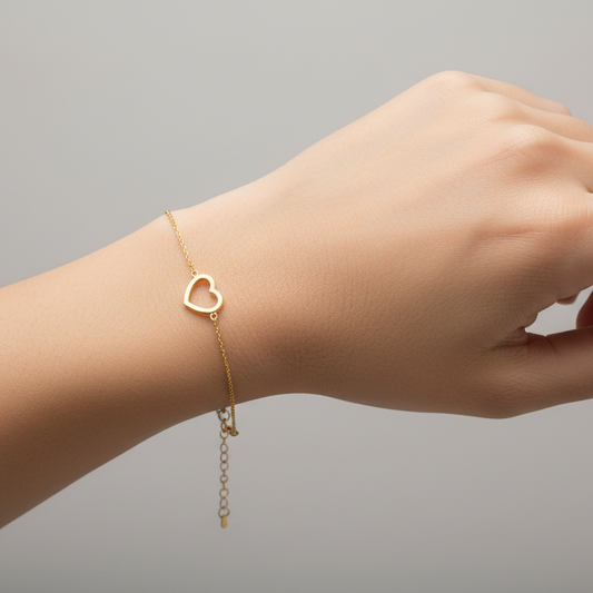 18K Yellow Gold Open Heart Station Bracelet