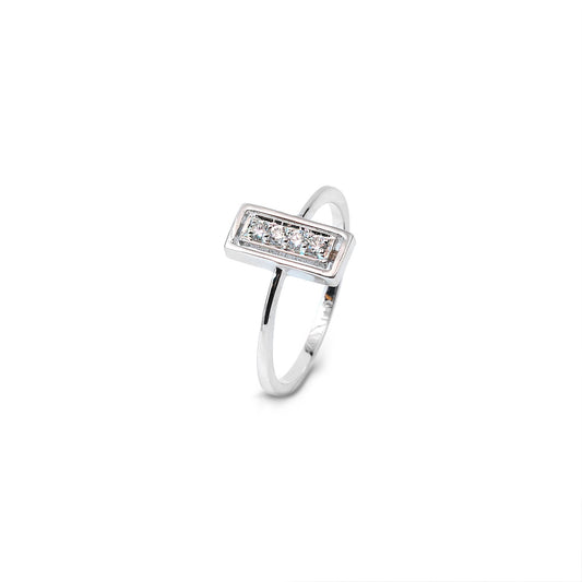 Vertical Rectangular Design on White Gold Ring with Diamond14kTDW:0.08ct1.84gr