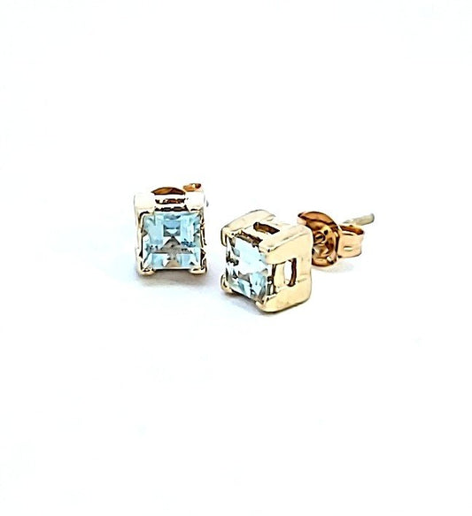 Yellow Gold Aquamarine Princess Cut Stud Earrings. 14k, 1.4gr, 062ct