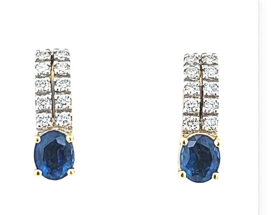 Yellow Gold Earrings with Oval Sapphire and Diamonds. S:0.7CT, TDW: 0.6ct. SI GH, 18k4.7gr
