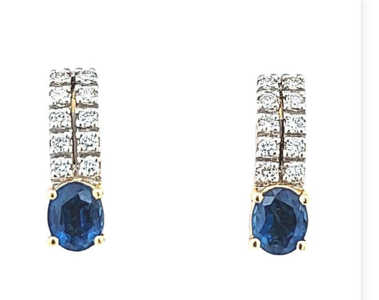 Yellow Gold Earrings with Oval Sapphire and Diamonds. S:0.7CT, TDW: 0.6ct. SI GH, 18k4.7gr