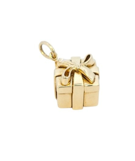 Yellow Gold Tiffany's Gold Box Charm. 18k, 9.8gr, 13x13x13mm