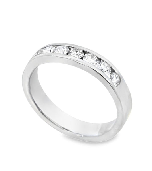 White Gold 7 Diamonds Band. 14k, 4.7gr, TDW: 0.50ct, VS1-2, EF