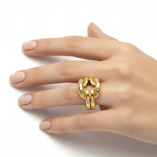 18K Italian Damiani Yellow Gold Interlocking Ring with Diamond – Resale