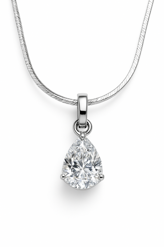 Elegant Pear-Shaped Diamond Pendant Necklace in White Gold – Timeless Sparkle & Sophistication. 18k, 1ct, VS, G