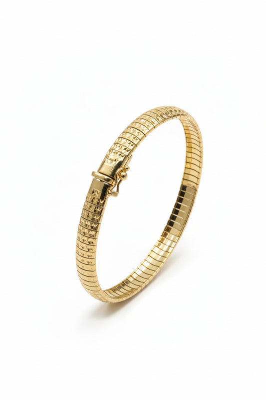 14K Italian Yellow Gold Diamond Cut Texture Bracelet.