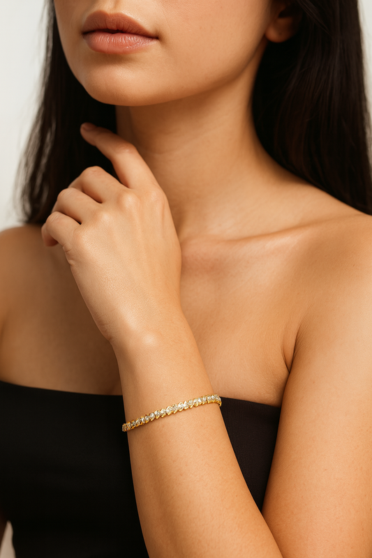 Yellow Gold 44 Stones Diamond Tennis Bracelet. 14k TDW: 2.2ct SI GH