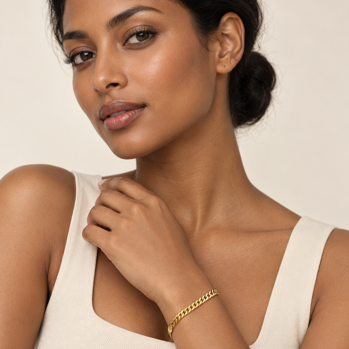 18K Yellow Gold Curb Link Bracelet