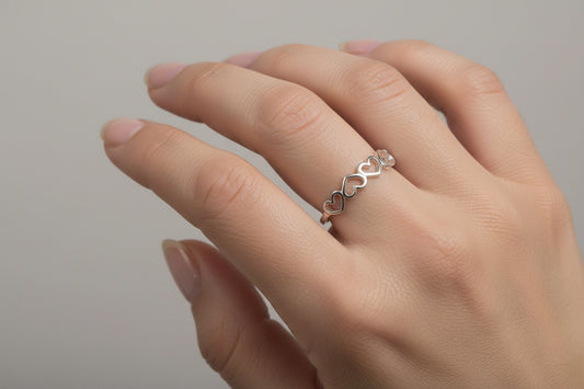 Silver Ring with 5 Heart design 925
