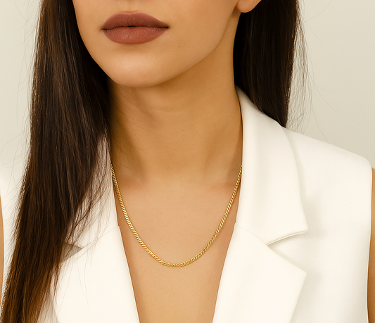 Yellow Gold Thin Cuban Chain Necklace. 10k, 6.04gr, 22"