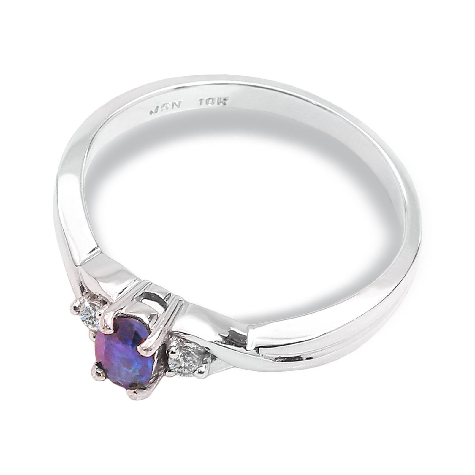 White Gold Ring with Oval Sapphire and Diamonds. 10k, S: 0.30ct, TDW: 0.04ct