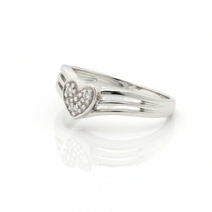 10k White Gold Diamond Heart Cluster Ring