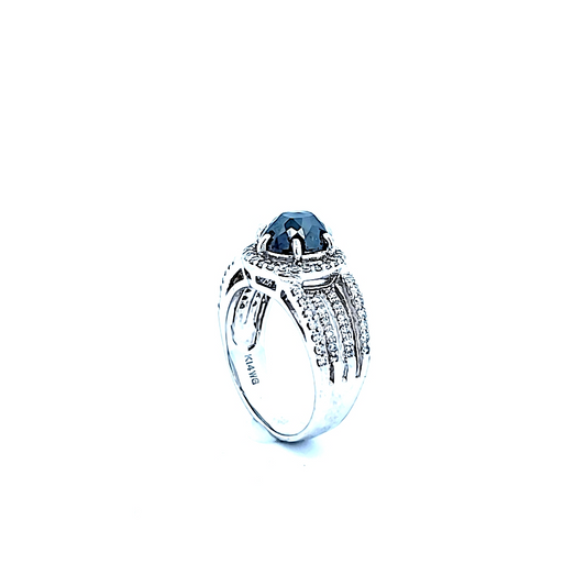 White Gold Cabochon Enhanced Black Diamond and Round Diamonds Ring. 14k, 4.7gr. B: 0.55ct. TDW: 1.8ct.