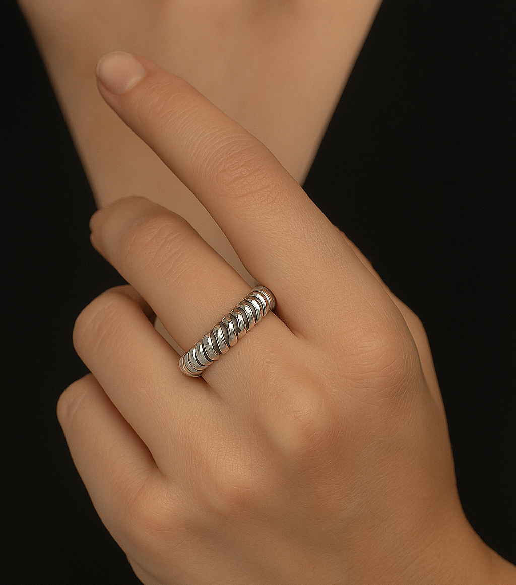 White Gold Ring Rope Style 18k ,3.14gr