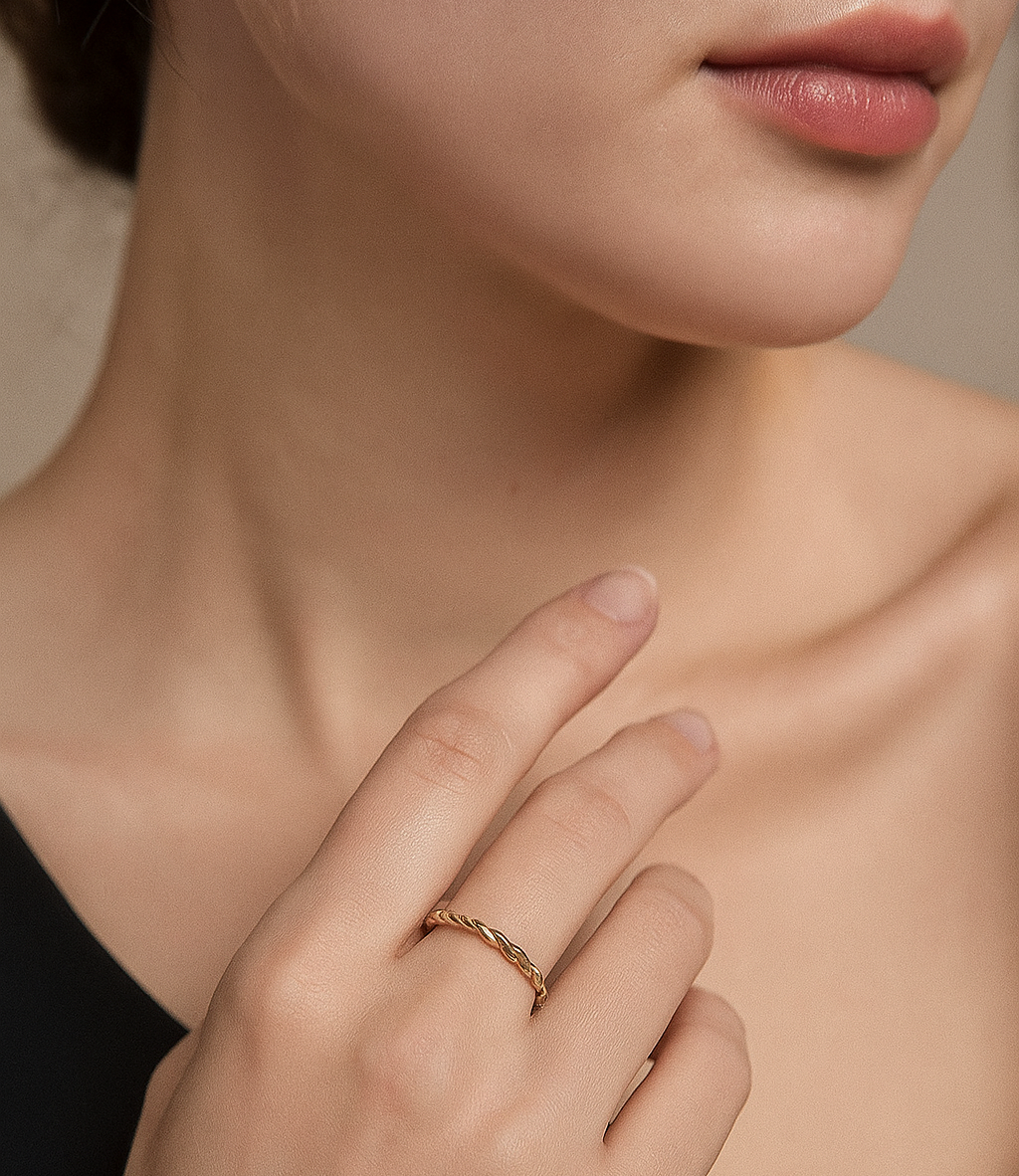 Yellow Gold Rope style Ring, 18k, Size 6