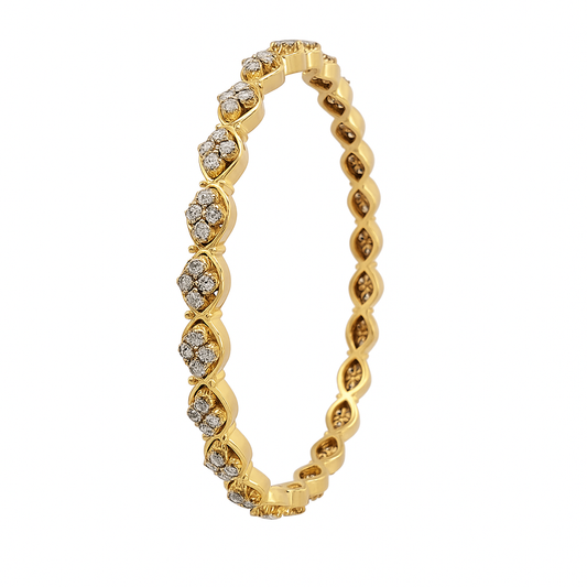Yellow Gold Luxury Bangle with Cluster Diamonds, TDW: 1.04ct, VS, G-H