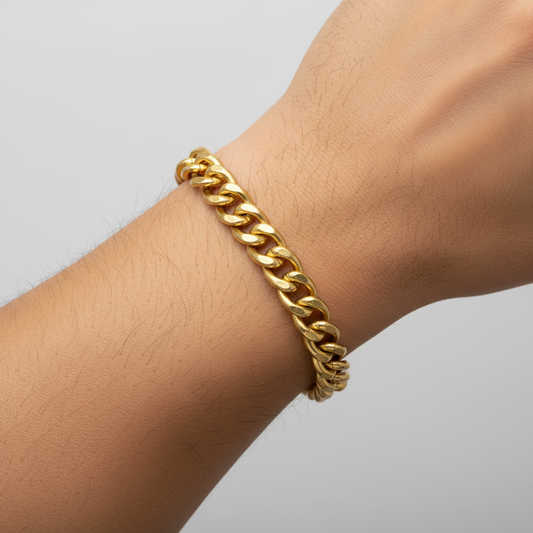 Yellow Gold Curb Links Bracelet. 8mm, 18k, 11.31gr