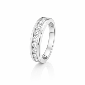 14K White Gold Chanell Setting Diamond Band. TDW: 0.45ct SI – I – J