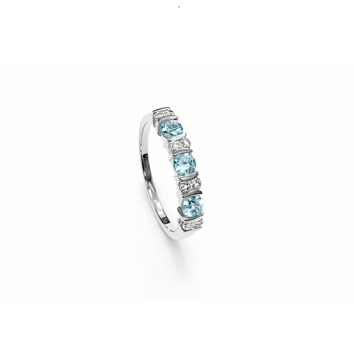 10K White Gold Diamonds and Aquamarine Band