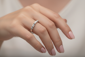 Platinum Band Setting with 4 Round Diamonds TDW:0. 0.24 CT VS F