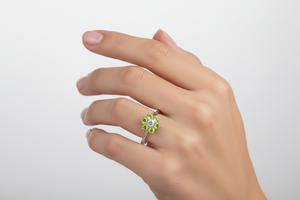 10K White Gold Ring with Peridot Flowers Setting and Diamond