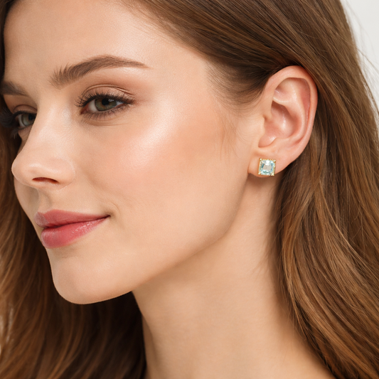 Yellow Gold Aquamarine Princess Cut Stud Earrings. 14k, 1.4gr, 062ct