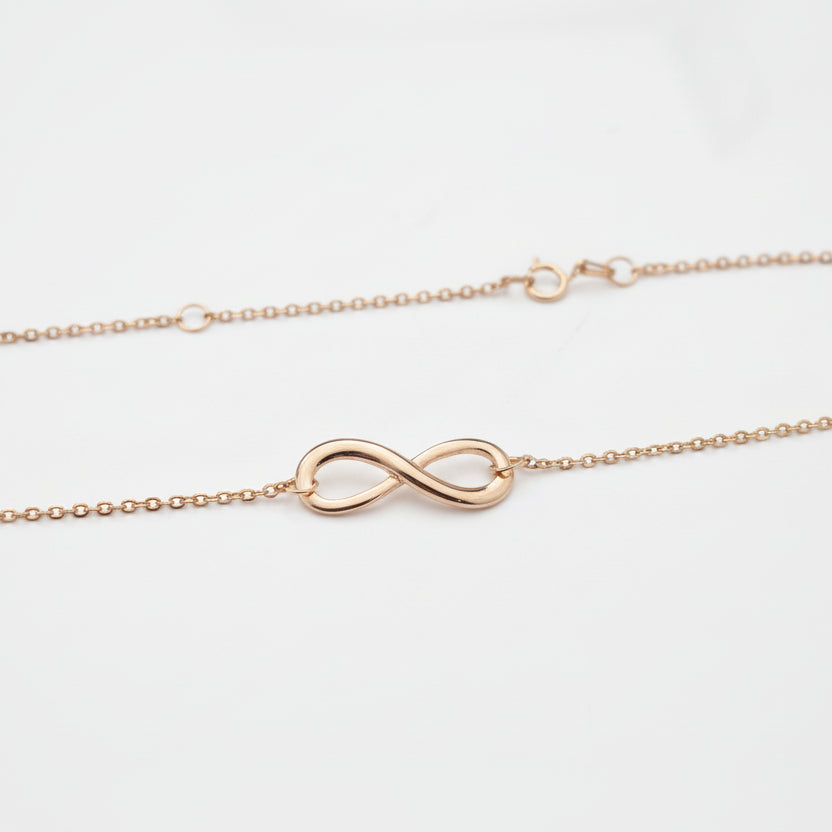 18k Yellow Gold Infinity Necklace